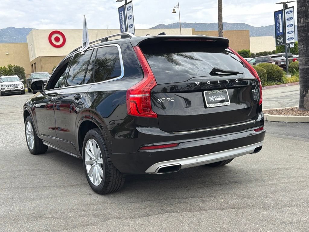 Used 2018 Volvo XC90 T6 Momentum w/ Convenience Package AWD/4WD image 10
