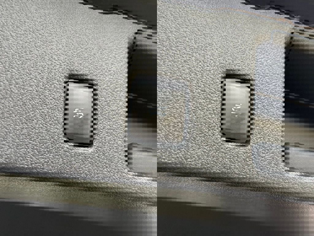 Certified 2023 Ford Escape ST-Line w/ Tech Pack #1 image 38