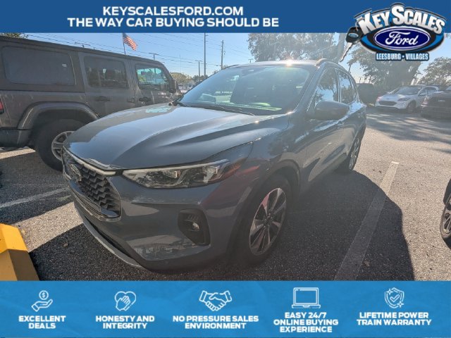 Certified 2024 Ford Escape Platinum w/ Premium Technology Package FWD image 1