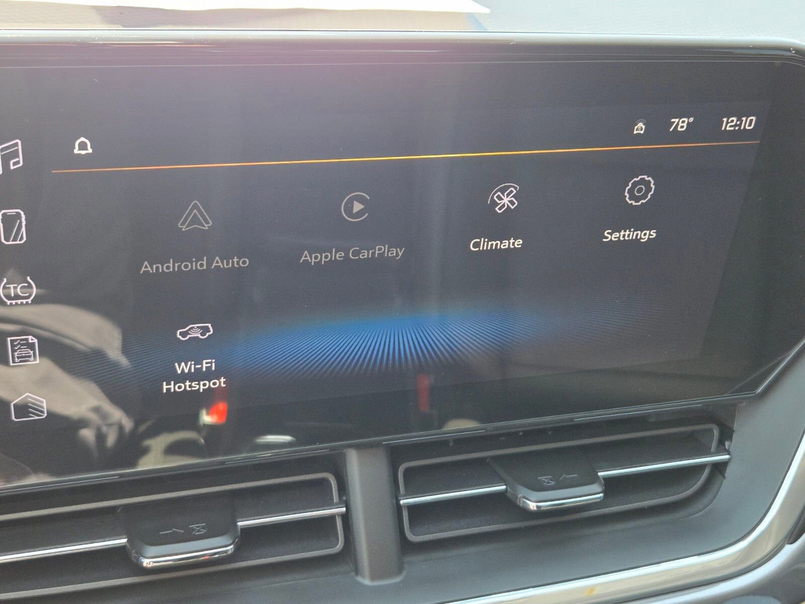 Used 2026 Chevrolet Trax ACTIV w/ Driver Confidence Package FWD image 20