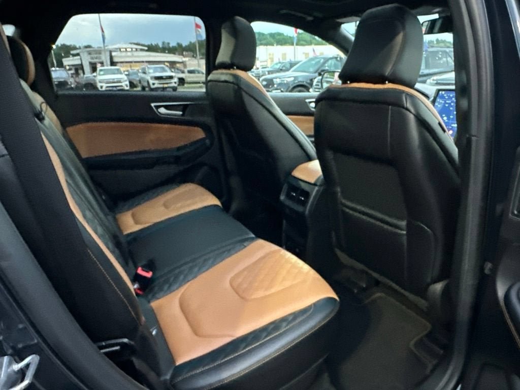 Certified 2024 Ford Edge Titanium w/ Titanium Elite Package AWD/4WD image 11