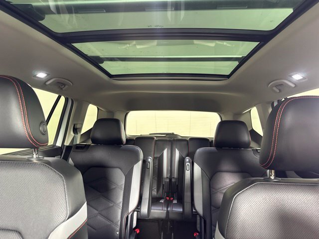 Used 2024 Volkswagen Atlas Peak Edition SEL AWD/4WD image 14