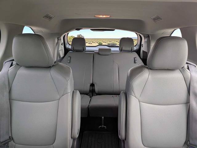 Used 2022 Toyota Sienna XLE AWD/4WD image 19