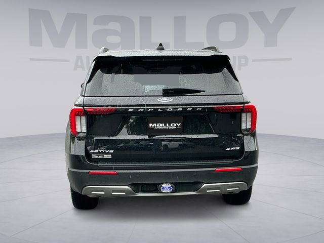 Certified 2025 Ford Explorer Active w/ Active Comfort Package AWD/4WD image 4