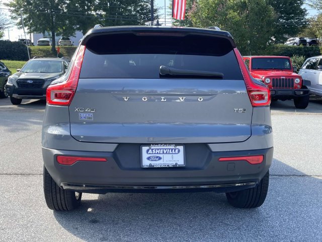 Used 2021 Volvo XC40 T5 R-Design w/ Advanced Package AWD/4WD image 4
