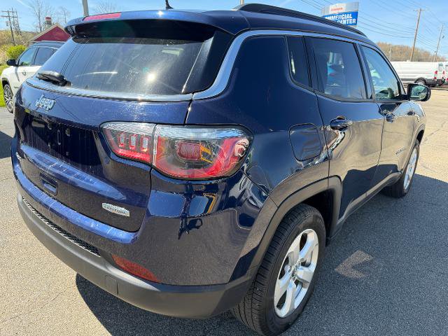Used 2018 Jeep Compass Latitude w/ Popular Equipment Group AWD/4WD image 2