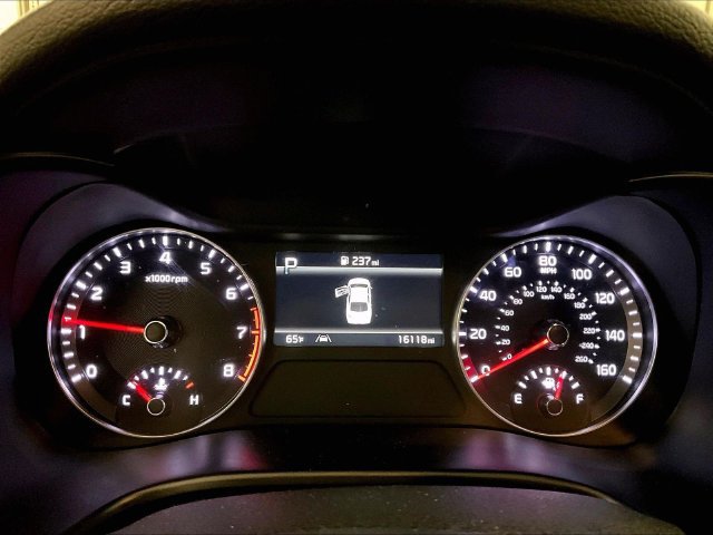 Used 2023 Kia Forte LXS w/ LXS Technology Package FWD image 19