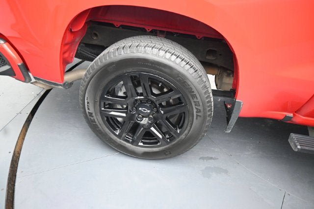 Used 2023 Chevrolet Silverado 1500 Custom w/ LPO, Dark Essentials Package AWD/4WD image 32