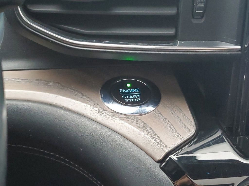 Certified 2021 Ford Explorer Platinum w/ Equipment Group 601A image 26