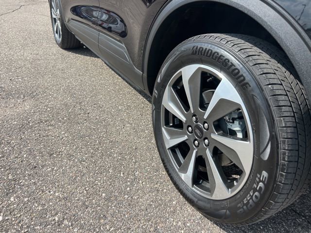 Certified 2024 Ford Escape Platinum image 27