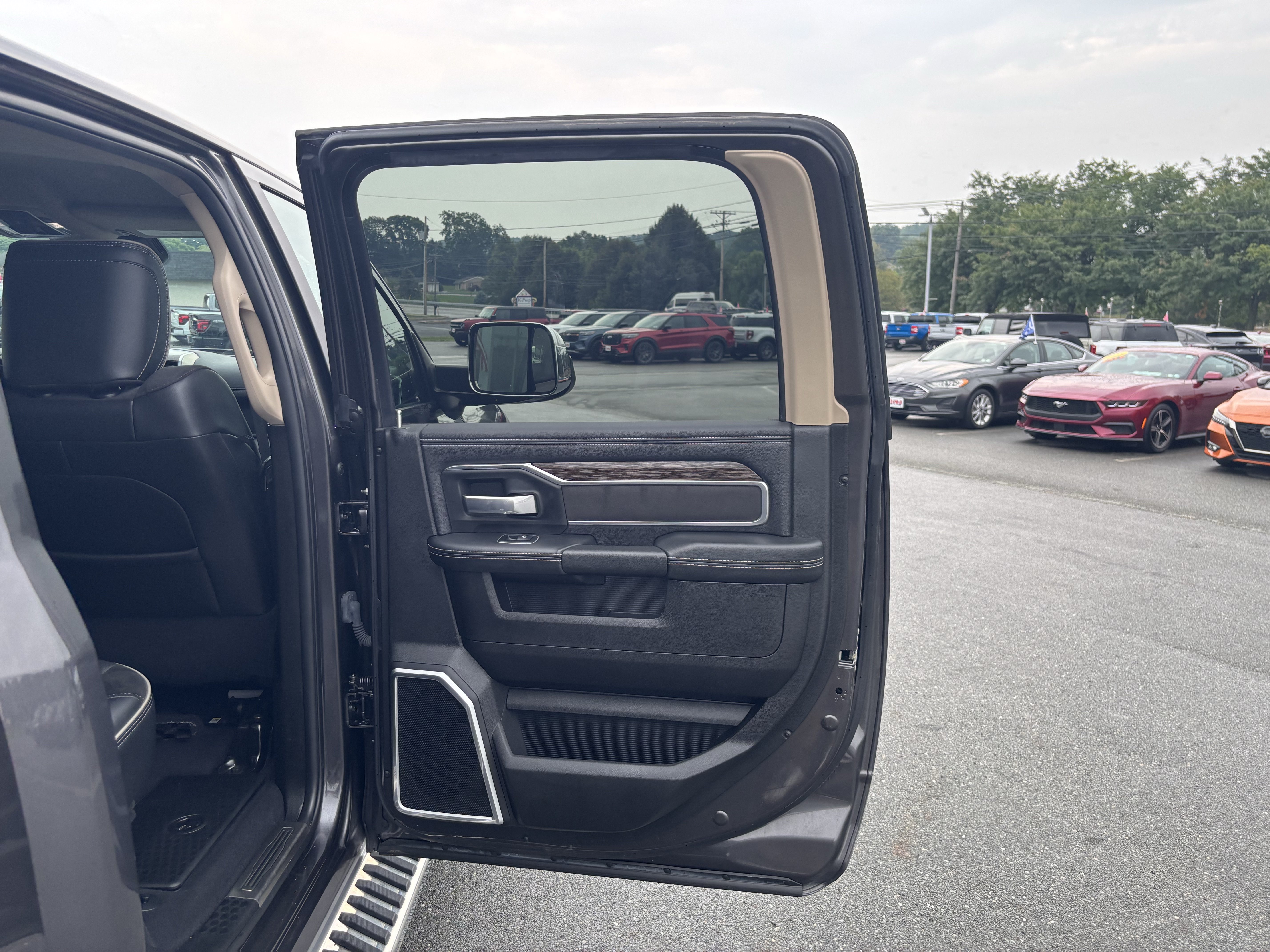 Used 2021 RAM 3500 Laramie w/ Safety Group AWD/4WD image 37