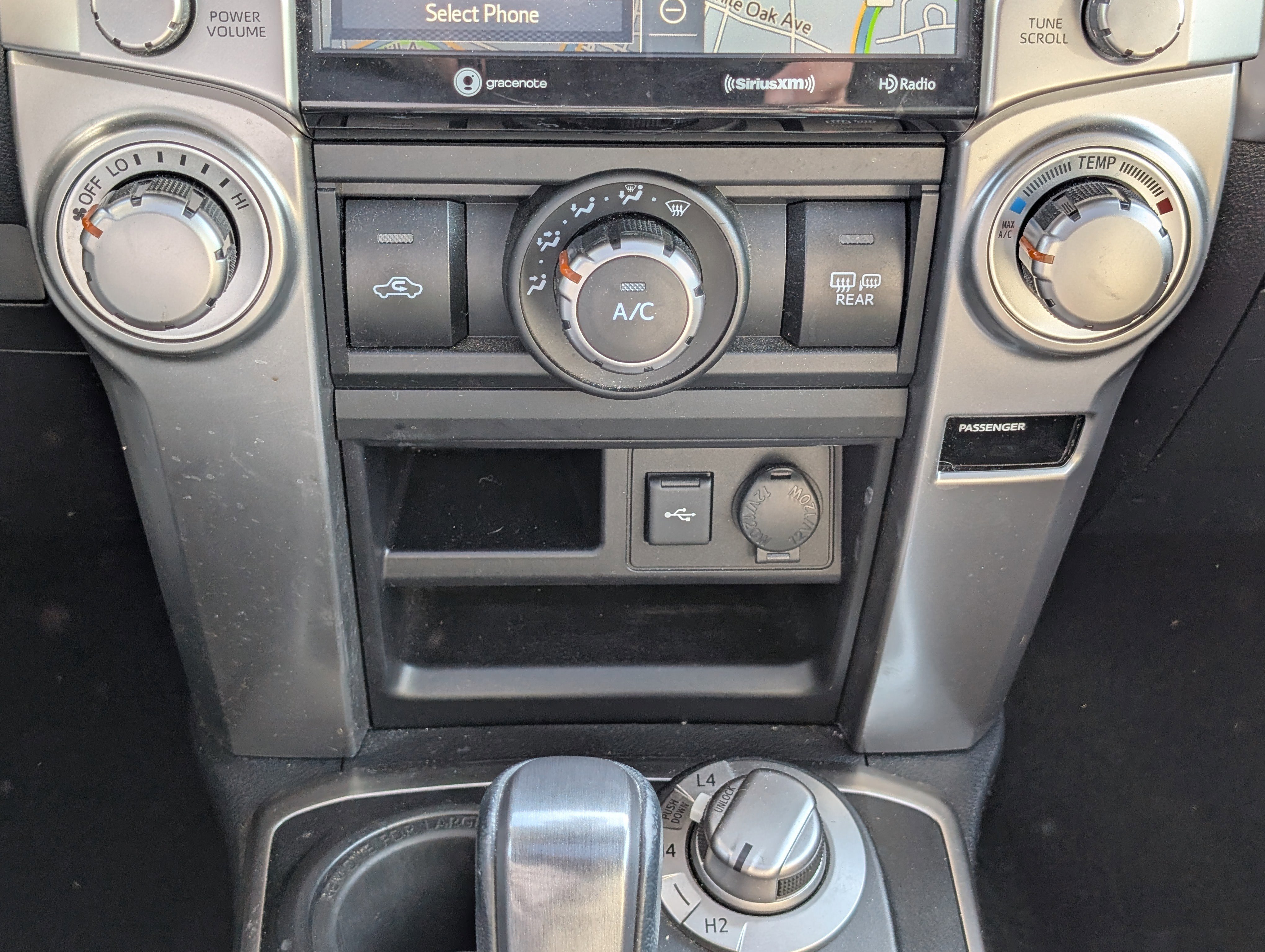 Used 2020 Toyota 4Runner SR5 Premium w/ Moonroof Package AWD/4WD image 30