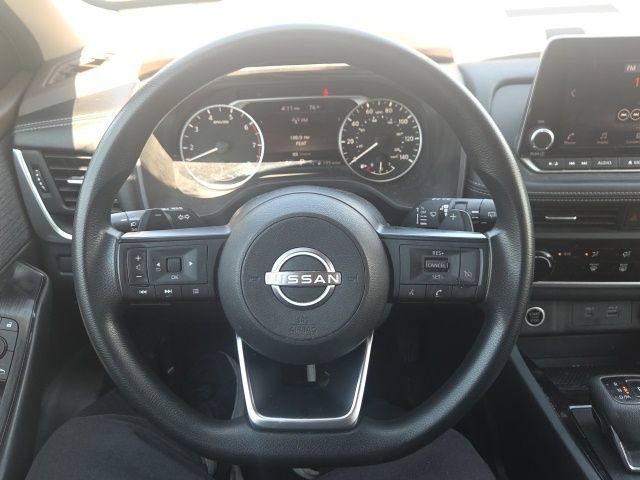Used 2023 Nissan Rogue S AWD/4WD image 34