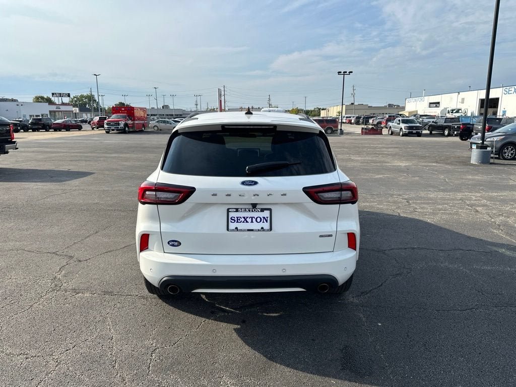 Certified 2024 Ford Escape ST-Line Select w/ Tech Pack #1 AWD/4WD image 6