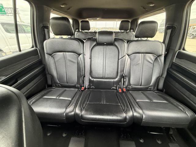 Used 2024 Jeep Wagoneer Series II w/ Flexible Seating Group AWD/4WD image 30