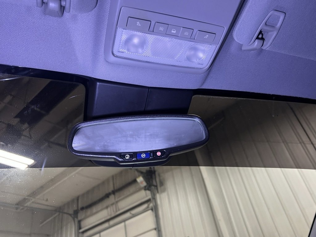 Used 2017 Chevrolet Trax LT w/ LT Convenience Package image 25