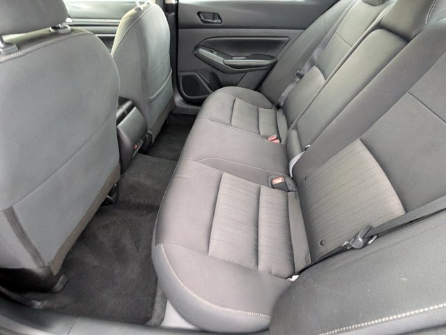 Used 2024 Nissan Altima 2.5 SV FWD image 23