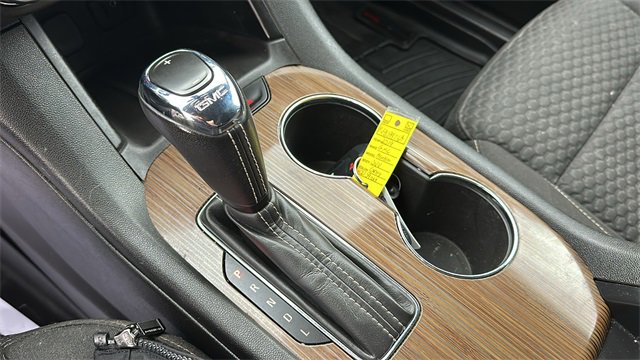 Used 2019 GMC Acadia SLE image 29