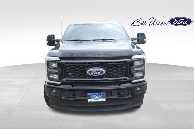 Certified 2023 Ford F250 Lariat w/ Sport Appearance Package image 8