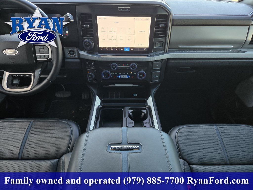 Certified 2025 Ford F250 Platinum w/ FX4 Off-Road Package AWD/4WD image 20