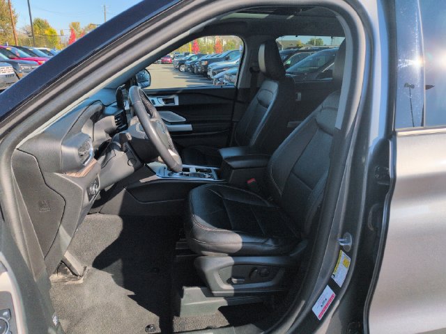 Certified 2023 Ford Explorer Limited w/ Limited Technology Package AWD/4WD image 29