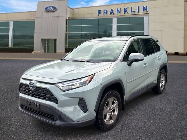 Used 2022 Toyota RAV4 XLE w/ Protection Package (TMS) AWD/4WD image 3