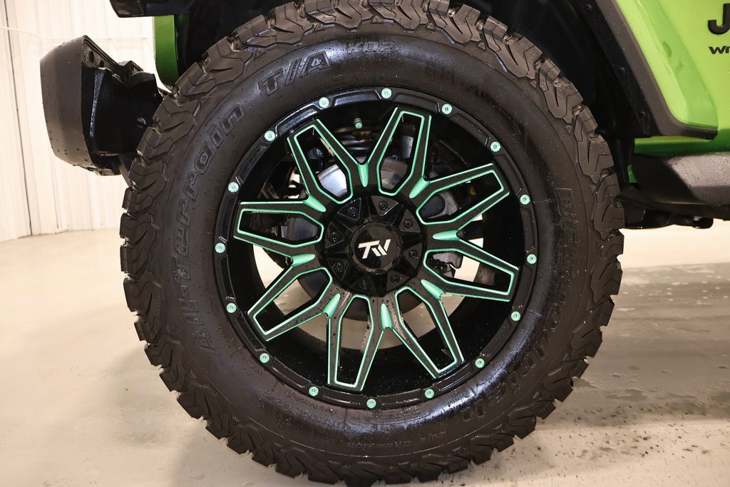 Used 2019 Jeep Wrangler Unlimited Sahara w/ Uconnect 4C Nav & Sound Group image 36