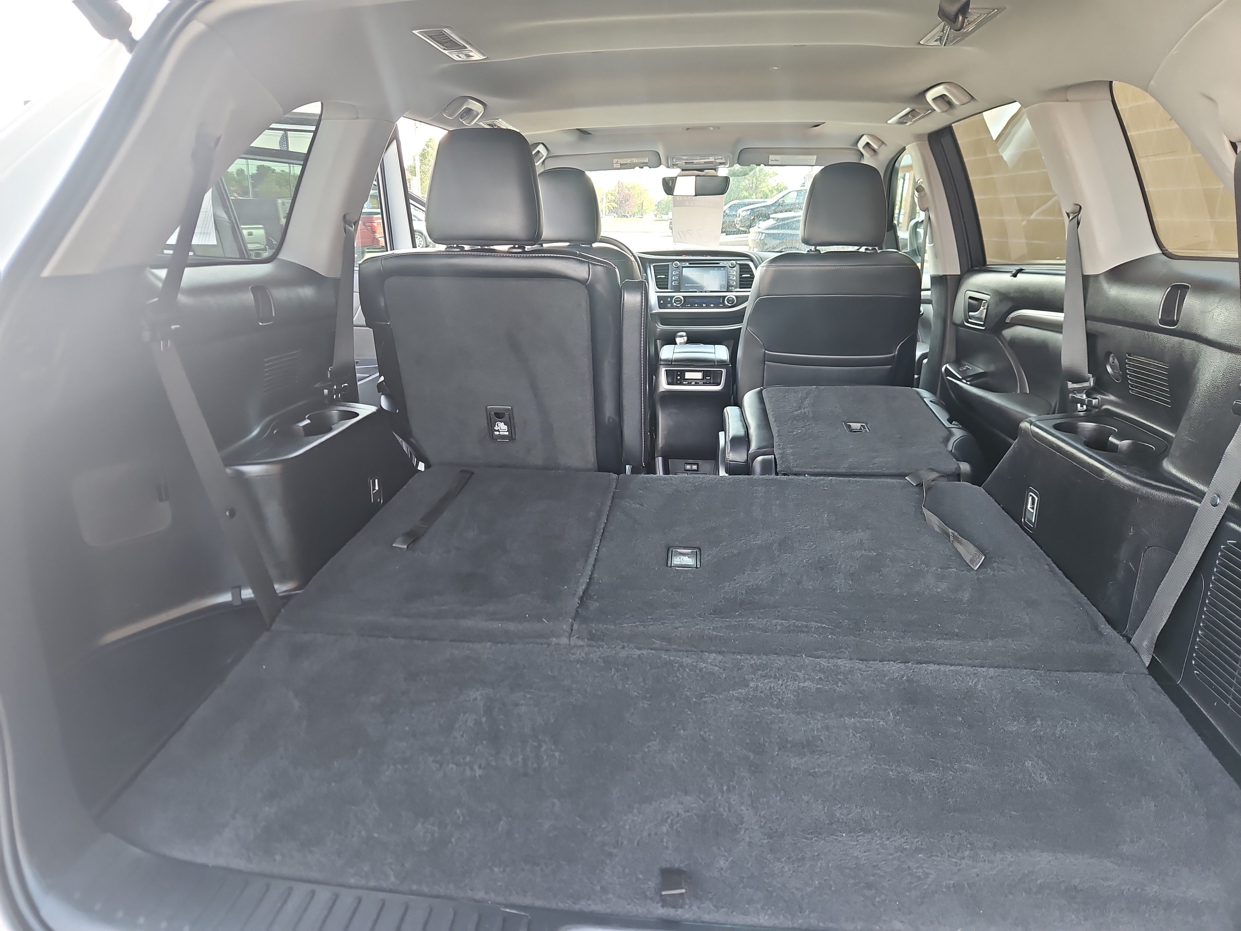 Used 2018 Toyota Highlander SE AWD/4WD image 13