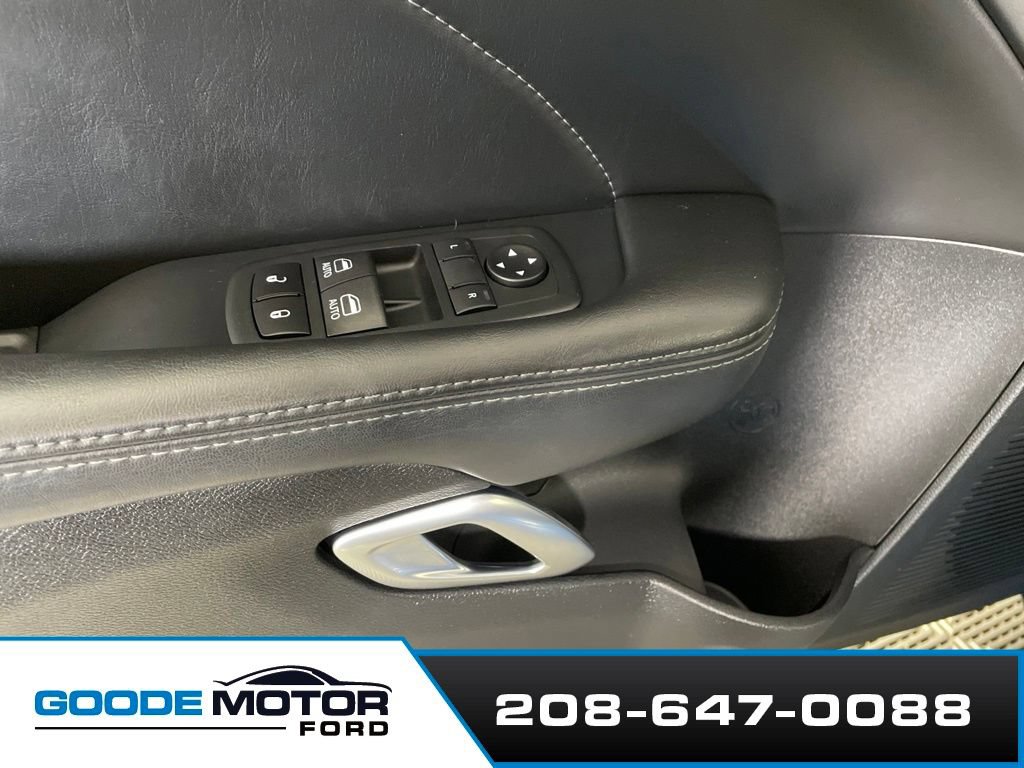 Used 2020 Dodge Challenger R/T Scat Pack RWD image 9