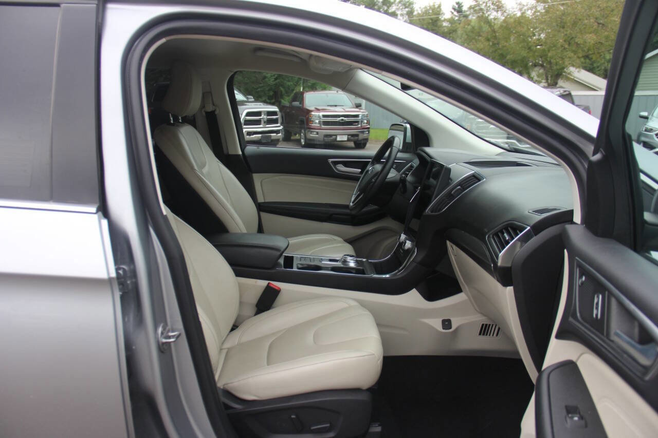 Certified 2022 Ford Edge Titanium image 24