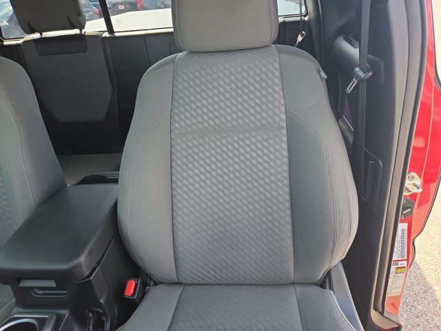 Used 2022 Toyota Tacoma SR5 w/ Technology Package RWD image 22