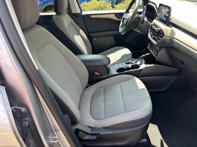 Certified 2022 Ford Escape SE w/ SE Sport Appearance Package FWD image 28