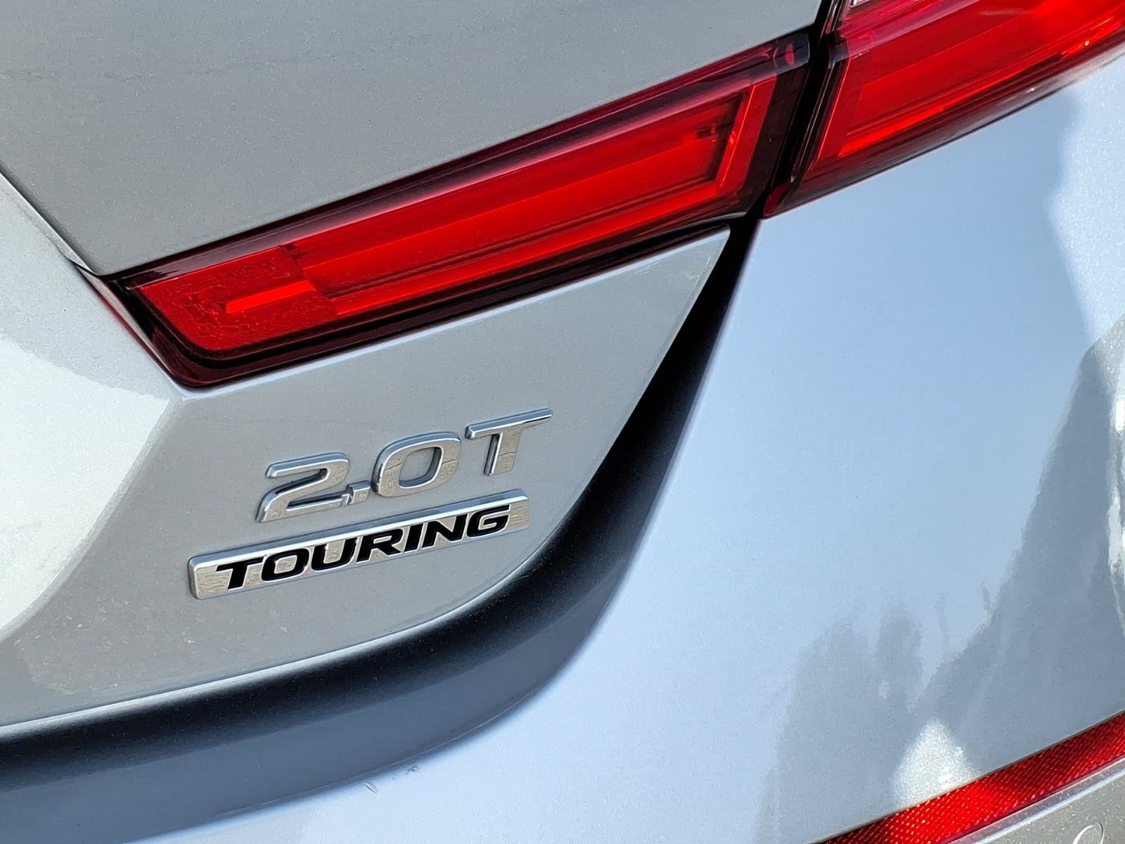 Used 2019 Honda Accord Touring image 10