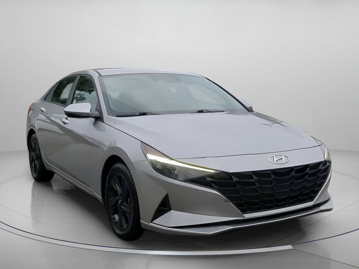 Used 2023 Hyundai Elantra SEL w/ Cargo Package image 28