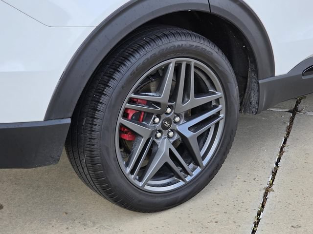 Certified 2025 Ford Explorer ST w/ Sun And Sound Package AWD/4WD image 8