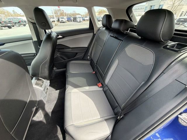 Used 2022 Volkswagen Taos SE image 24