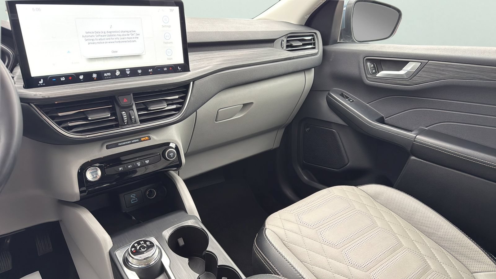 Certified 2023 Ford Escape Platinum w/ Premium Technology Package FWD image 16