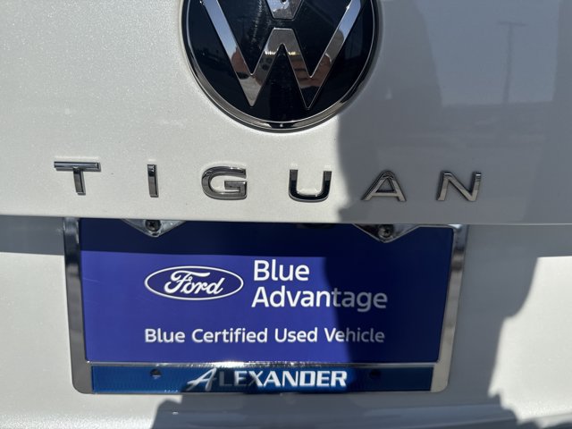 Used 2022 Volkswagen Tiguan SE R-Line AWD/4WD image 18