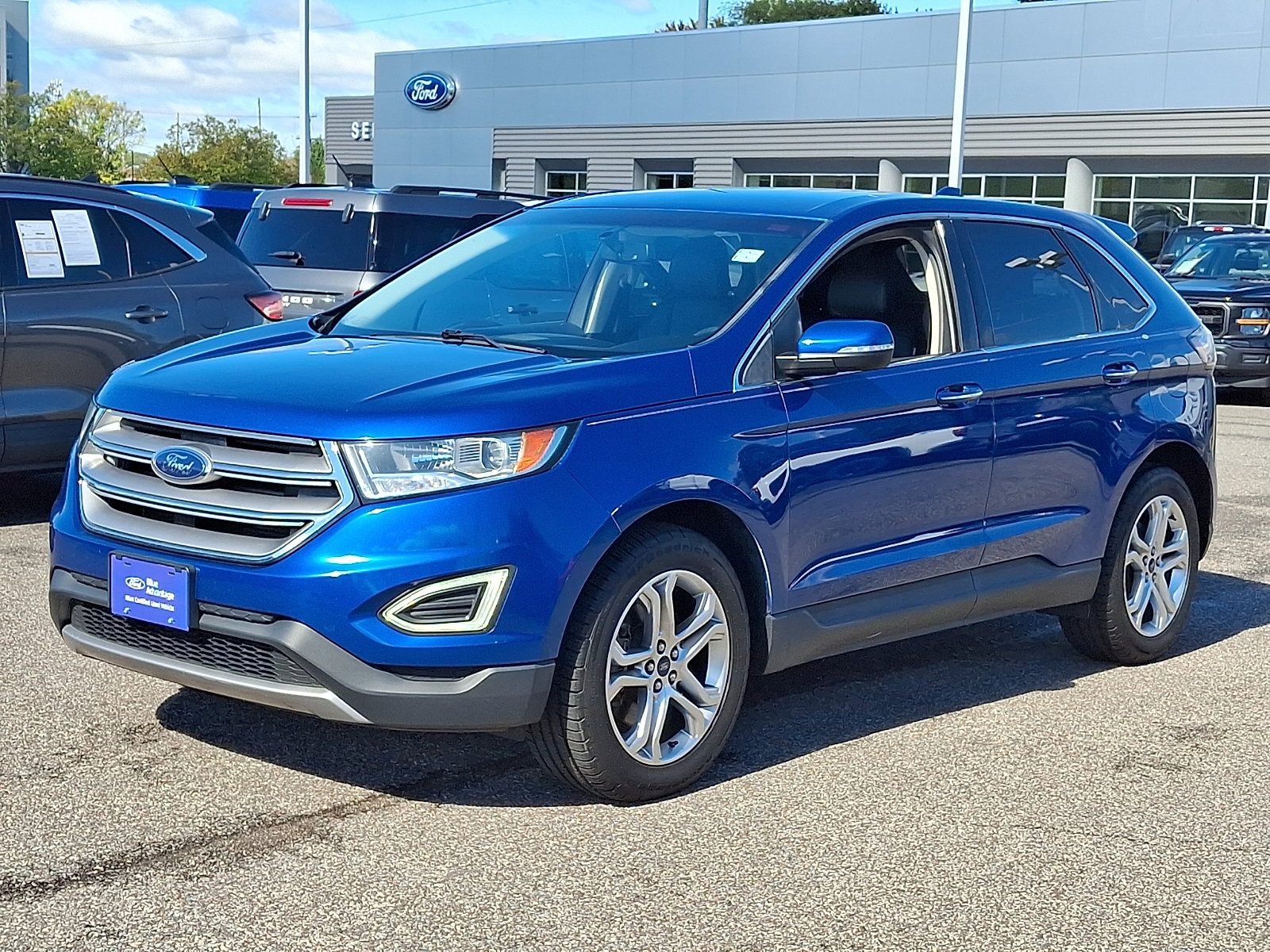 Certified 2018 Ford Edge Titanium AWD/4WD image 5
