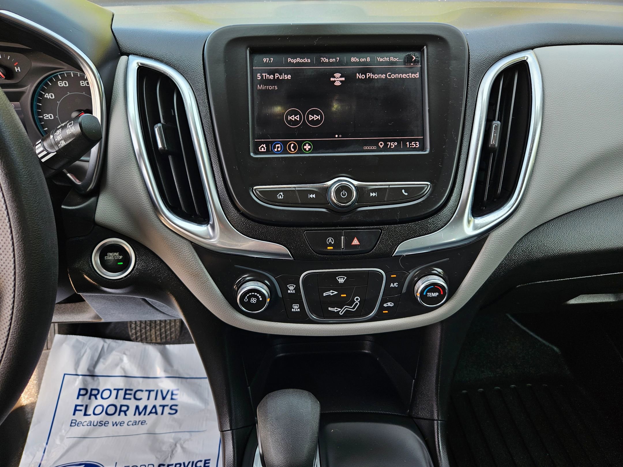 Used 2022 Chevrolet Equinox LS image 14