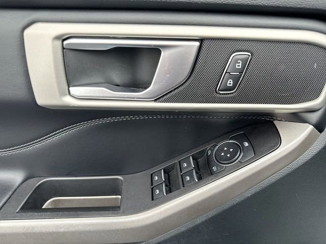 Certified 2023 Ford Explorer XLT image 16