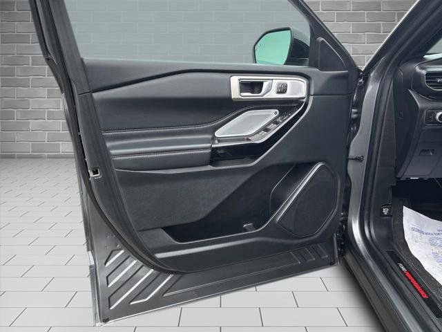 Certified 2023 Ford Explorer ST w/ Equipment Group 401A image 18