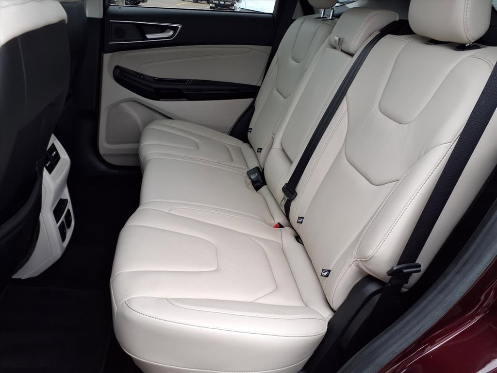 Certified 2020 Ford Edge Titanium image 24
