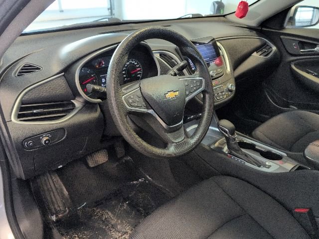 Used 2022 Chevrolet Malibu LT FWD image 11