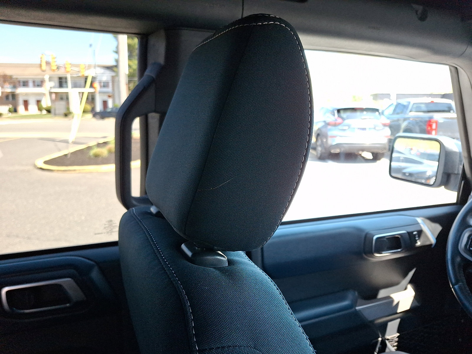 Certified 2023 Ford Bronco Outer Banks AWD/4WD image 13