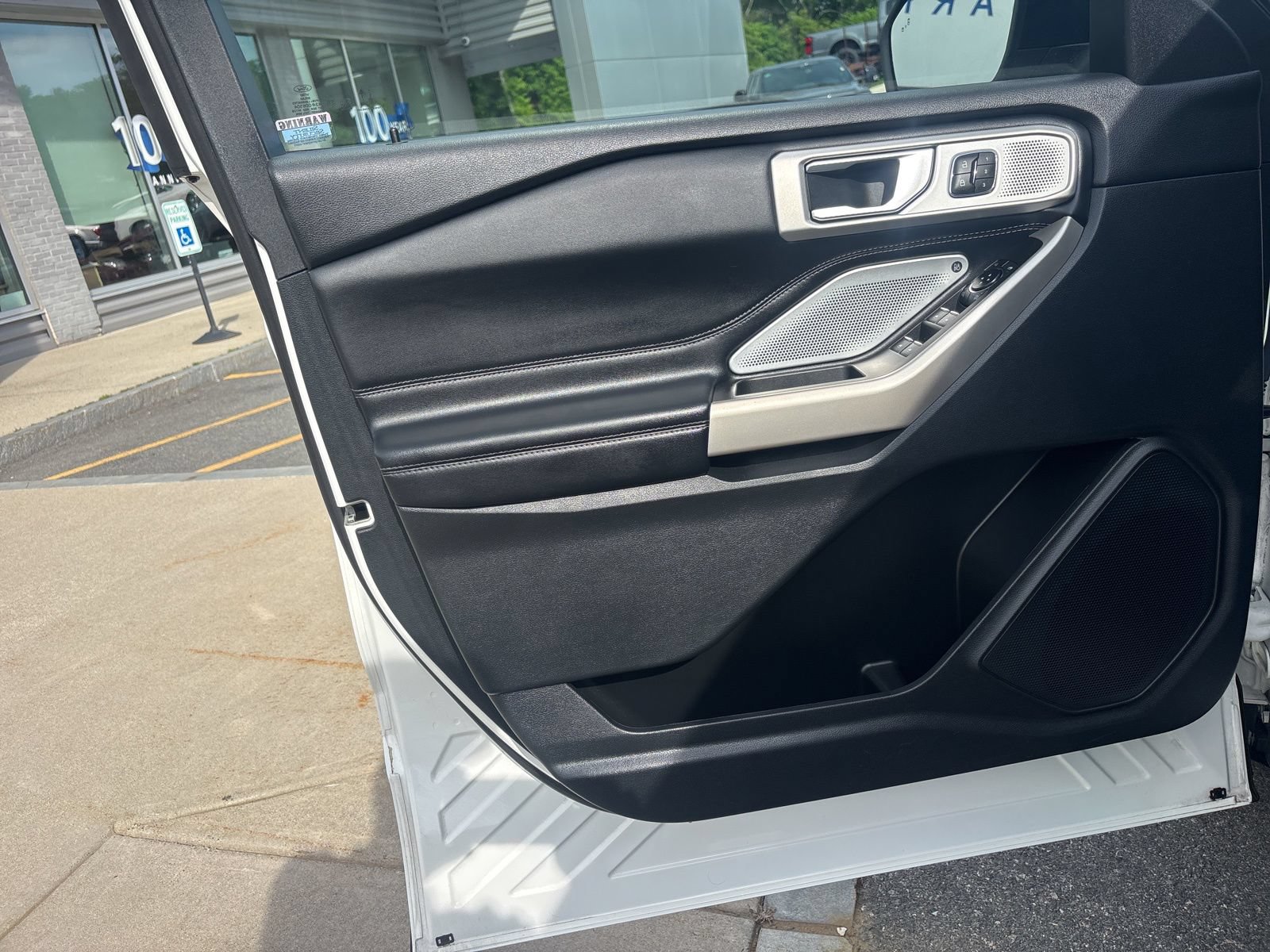 Certified 2023 Ford Explorer Limited w/ Limited Technology Package AWD/4WD image 53