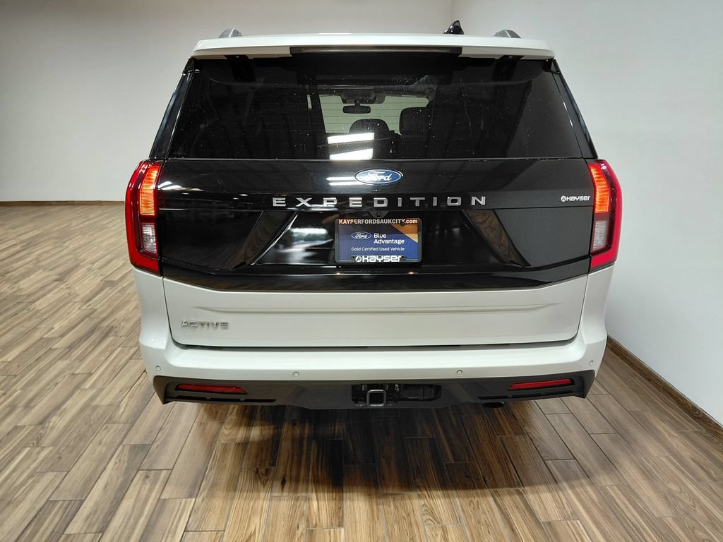 Certified 2025 Ford Expedition Active AWD/4WD image 24