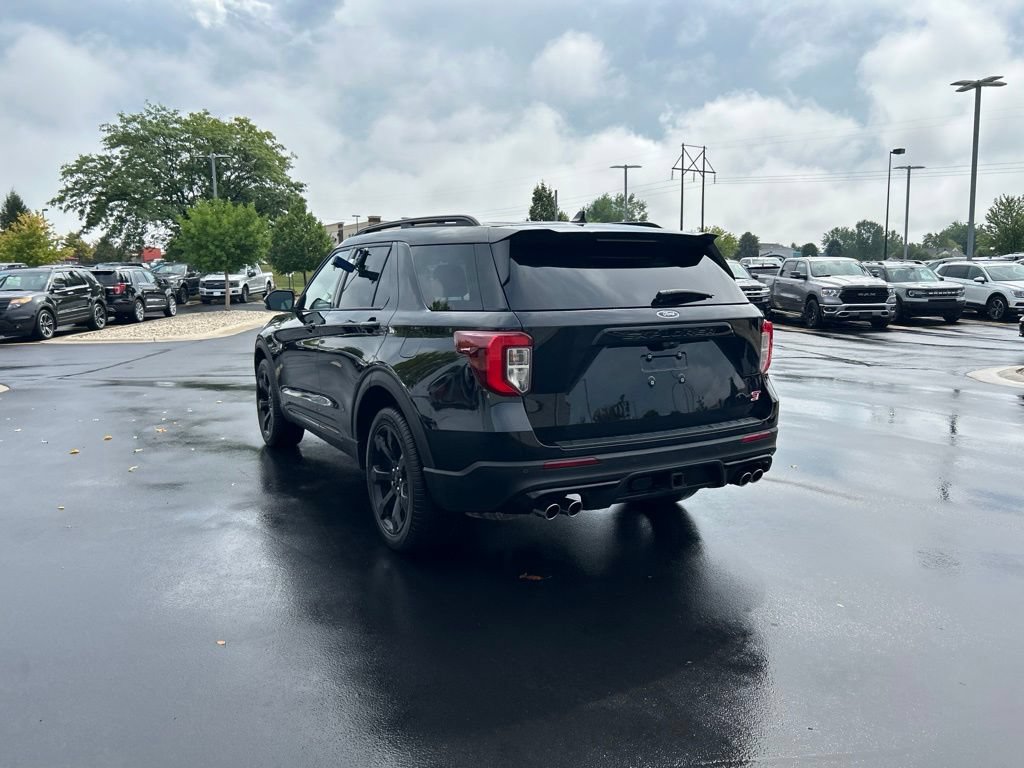 Certified 2023 Ford Explorer ST w/ Technology Package AWD/4WD image 9