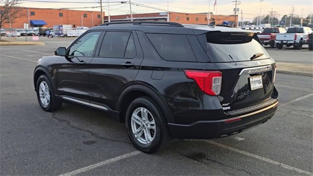 Certified 2022 Ford Explorer XLT image 7