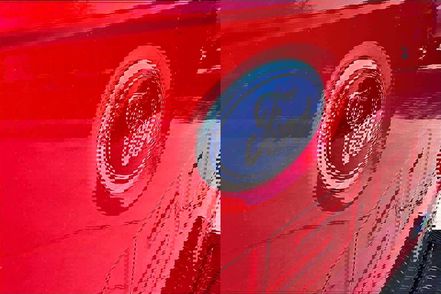 Certified 2022 Ford F150 XLT w/ Equipment Group 302A High image 31